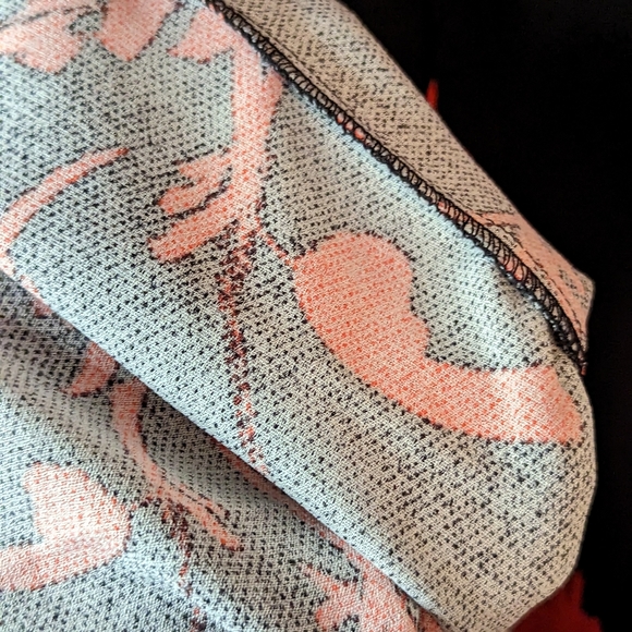 Who what wear black and red floral flare skirt size 2 (see measurements) - Picture 6 of 8